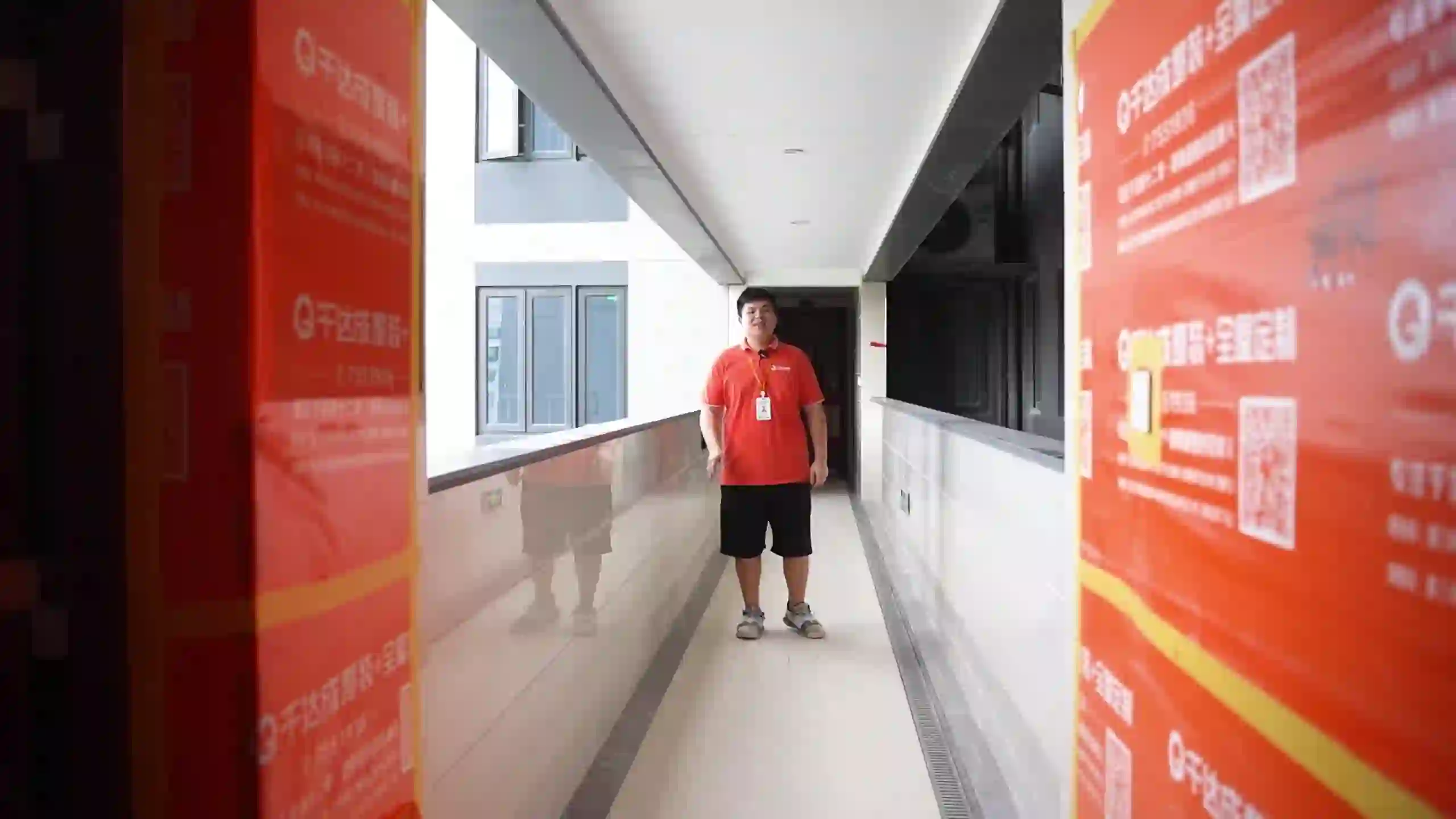 厦门千达成装修工艺 - 融创大同府涂料验收｜墙面细腻无瑕疵